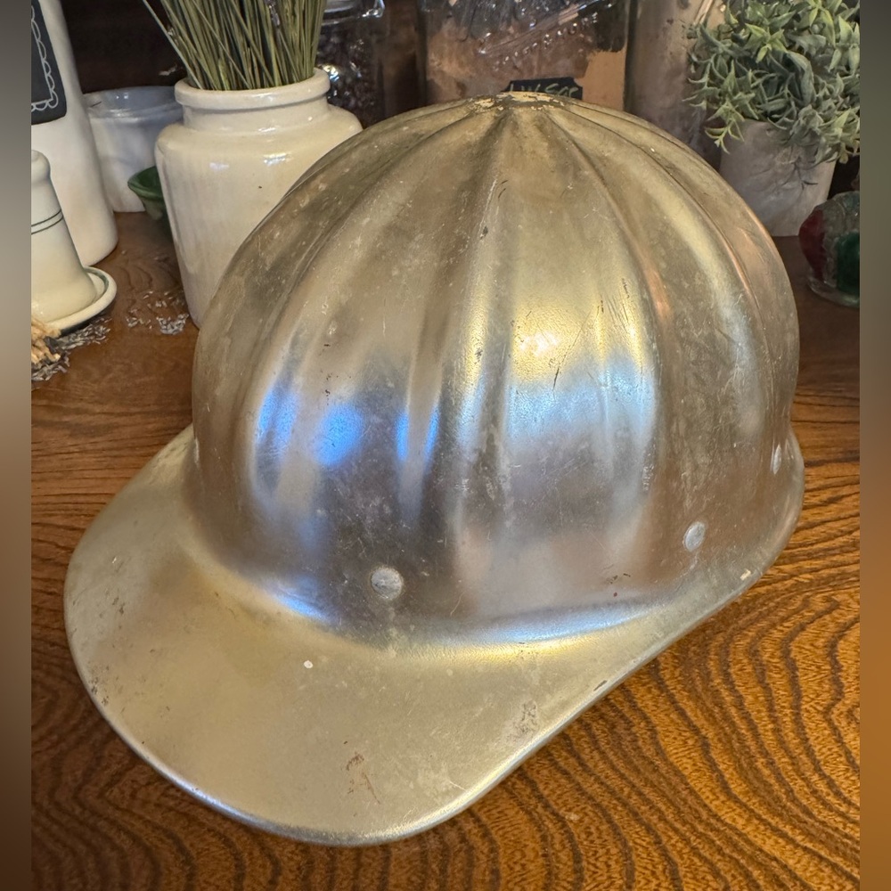 VTG Superlite by Fibre Metal Chester PA USA Aluminum Helmet Hard Hat Logging etc